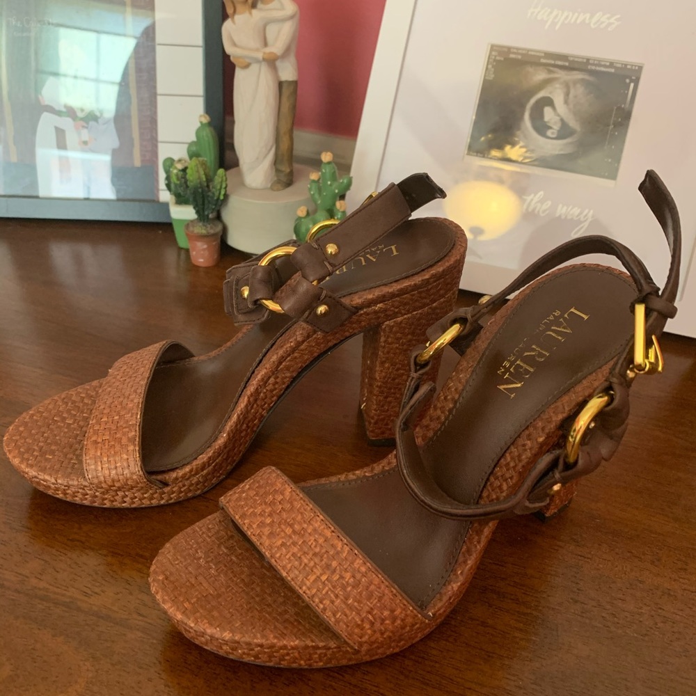 Lauren Ralph Lauren Faustine Sandals Size 6B